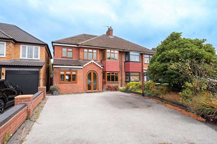 4 Bedroom Semi-Detached House To Rent In Littlemead Road, Majors Green, Solihull, B90