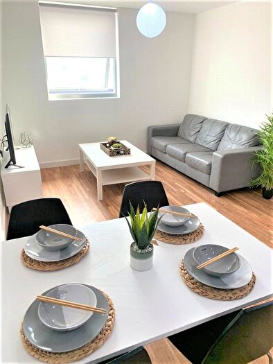 2 Bedroom Flat To Rent In The Terrace, Plaza Boulevard, Liverpool, L8