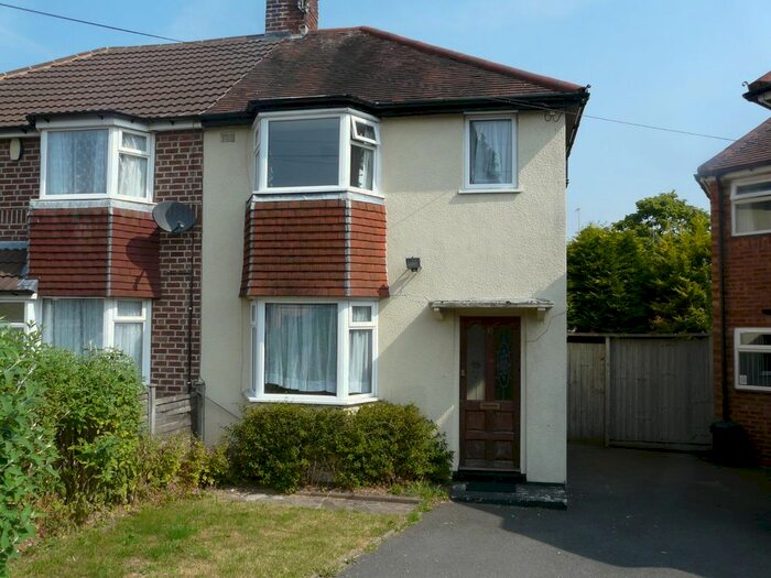 3 Bedroom Semi-Detached House To Rent In Kings Green Avenue, Kings Norton, Birmingham, B38