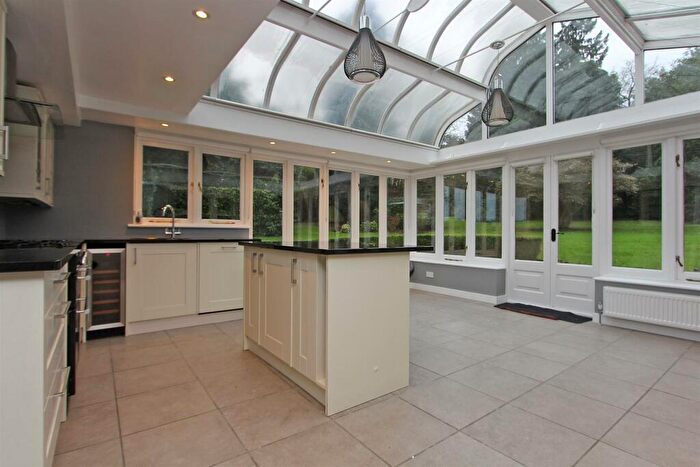 4 Bedroom House To Rent In Tilley Lane, Headley, Epsom, KT18