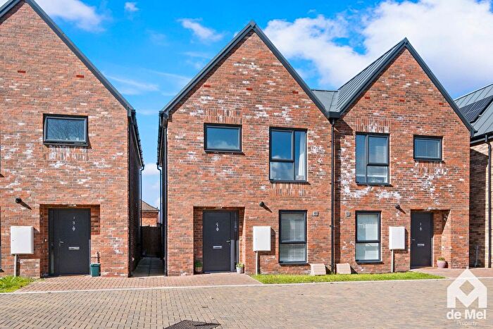 Property For Sale In Pember Close, Bishops Cleeve, GL52