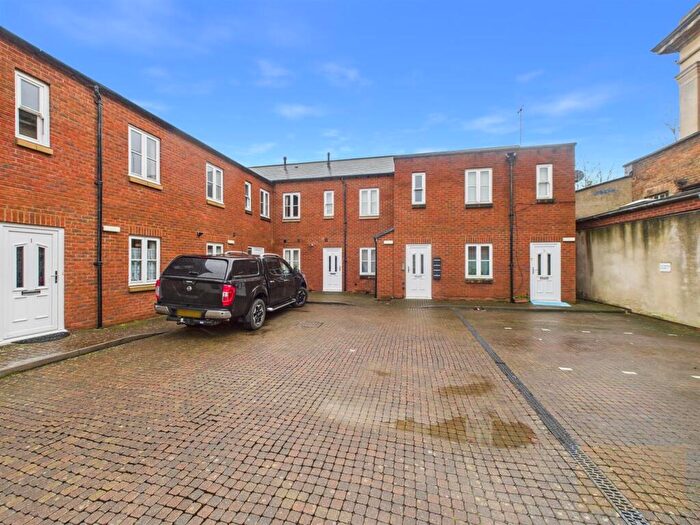 1 Bedroom House To Rent In Hanover Street, Cheltenham, GL50