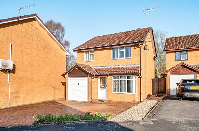 3 Bedroom Detached House For Sale In Donnington Drive, Valley Park, Chandler's Ford, SO53