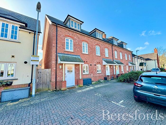 3 Bedroom End Terrace House For Sale In Garrison Parade, Colchester, CO2