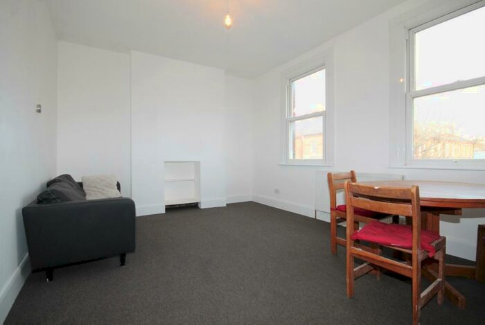 2 Bedroom Flat To Rent In Fortess Road, Kentish Town, NW5