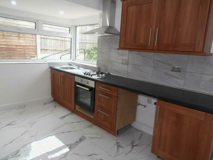 3 Bedroom Semi-Detached House To Rent In Park Avenue Barrowford, BB9