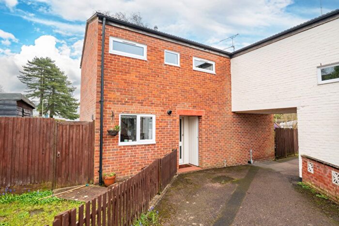 3 Bedroom End Terrace House For Sale In Wye Court, Andover, SP10