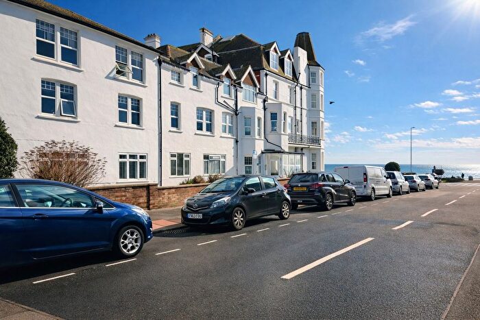 1 Bedroom Flat For Sale In The Links, Bolebrook Road, Bexhill On Sea, TN40