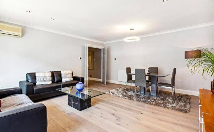 2 Bedroom Apartment To Rent In St. Johns Wood Park, Lisson Grove, London, NW8