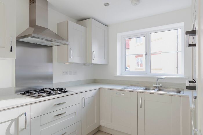 3 Bedroom Semi-Detached House For Sale In Norwich Road, Acle, NR13