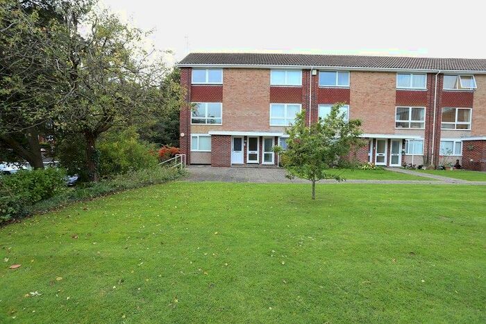 2 Bedroom Maisonette To Rent In Marryat Court, Montagu Road, Highcliffe, Christchurch, Dorset., BH23