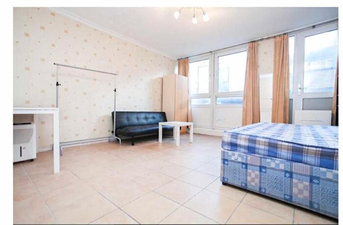 4 Bedroom Flat To Rent In Stanhope Street, Regent's Park, NW1