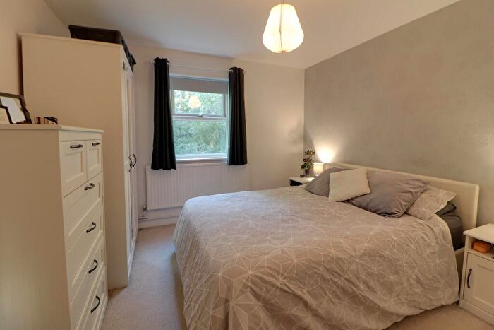 1 Bedroom Apartment For Sale In Baron Court, Stevenage, Hertfordshire, SG1