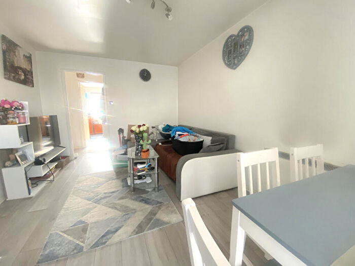 1 Bedroom Flat To Rent In Oakley Close, Grays, Essex, RM20