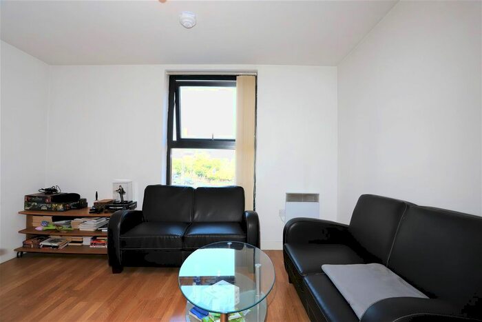 2 Bedroom Flat To Rent In Zenith, Chapel Street, M3