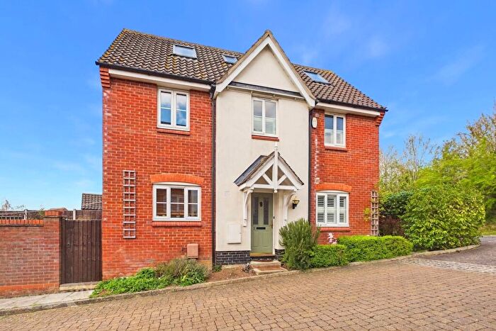 4 Bedroom Semi Detached House For Sale In Thacker Way, Three Score, Norwich, NR5