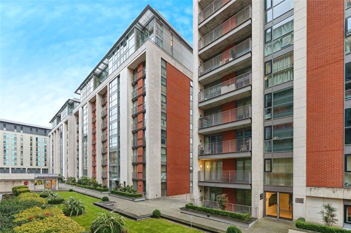 2 Bedroom Property To Rent In Aegean Apartments, Western Gateway, Western Gateway, E16