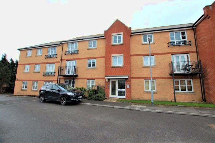 1 Bedroom Flat To Rent In Bridge Road, Wickford, SS11