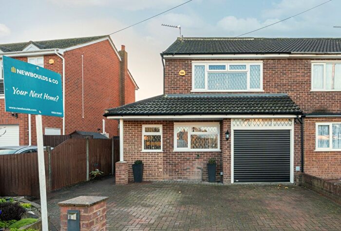 4 Bedroom Semi Detached House For Sale In Ethel Road, Ashford, Surrey, TW15