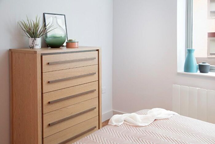 2 Bedroom Apartment To Rent In Murray Street, Manchester, Greater Manchester, M4