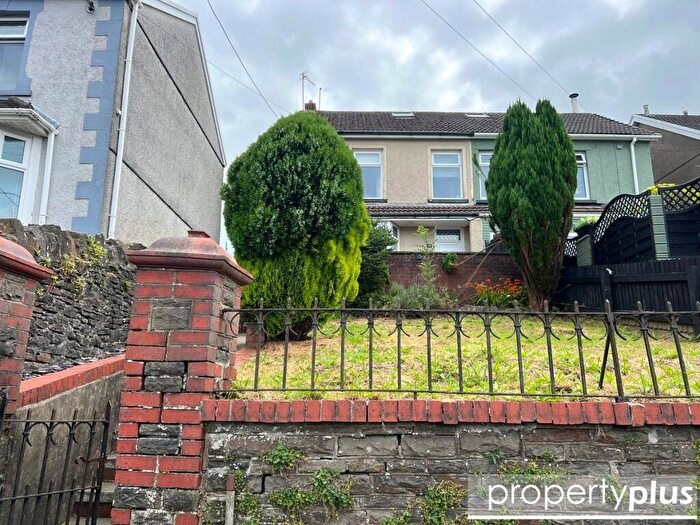 3 Bedroom Semi-Detached House For Sale In Collenna Road, Tonyrefail, Porth, Rhondda Cynon Taff, CF39
