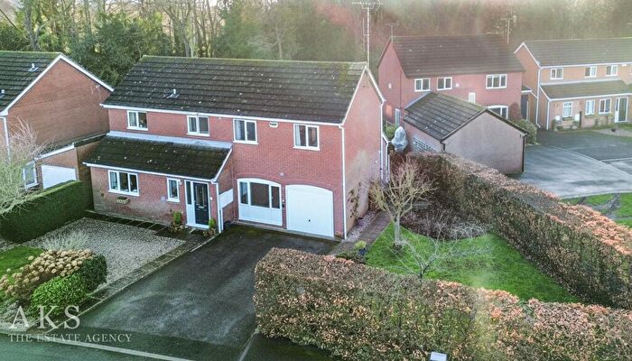 4 Bedroom Detached House For Sale In Dove Grove, Egginton, DE65