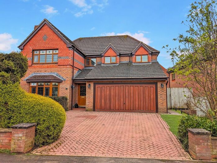4 Bedroom Detached House For Sale In Swallow Drive, Pool In Wharfedale, Otley, LS21