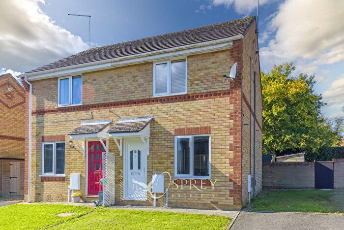2 Bedroom Semi-detached House For Sale In Siddons Close, Oundle, PE8