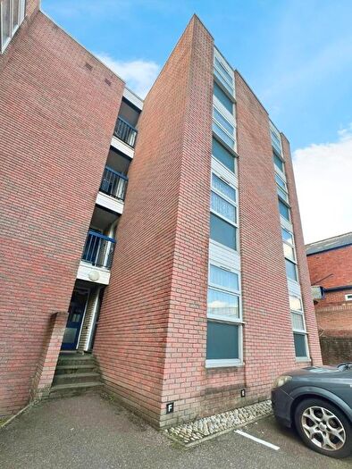 2 Bedroom Flat To Rent In Watermore Court, Pinhoe Road, Exeter, EX4