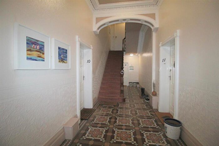 1 Bedroom Flat For Sale In North Promenade, Lytham St. Annes, FY8