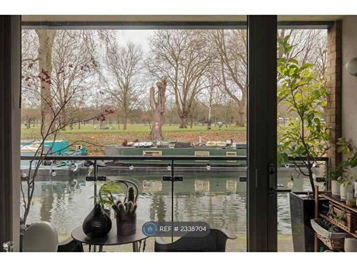 2 Bedroom Flat To Rent In Vermilion Apartments, London, E3