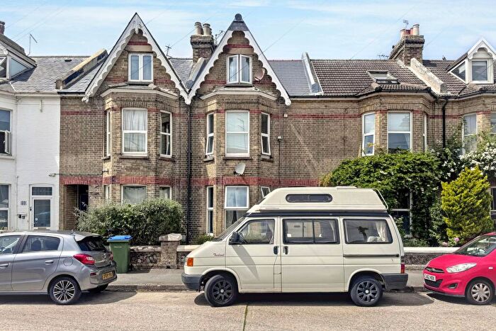 1 Bedroom Flat For Sale In Flat, Bayford Road, Littlehampton, BN17