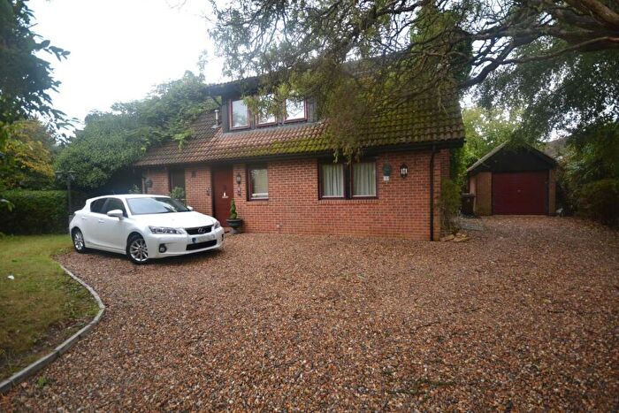 4 Bedroom House To Rent In Danywern Drive, Winnersh, Wokingham, RG41