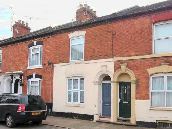 5 Bedroom Terraced House To Rent In Hunter Street, NN1
