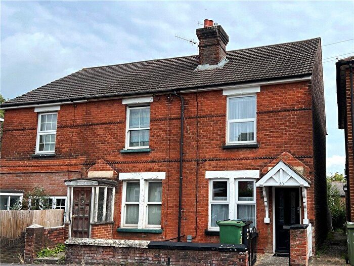 4 Bedroom Semi-Detached House To Rent In Guildford Park Road, Guildford, Surrey, GU2