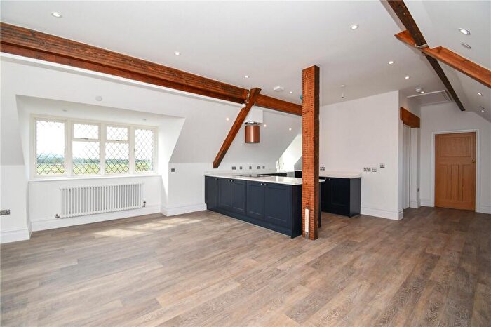 2 Bedroom Apartment For Sale In Stanley Road, Hoylake, Wirral, CH47