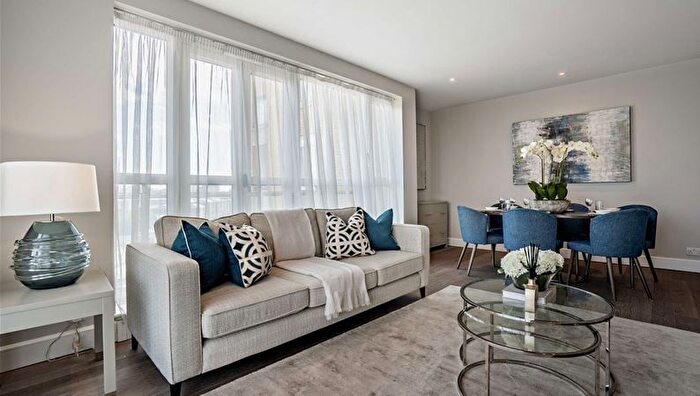 Studio To Rent In Westferry Circus, Canary Wharf, London, E14