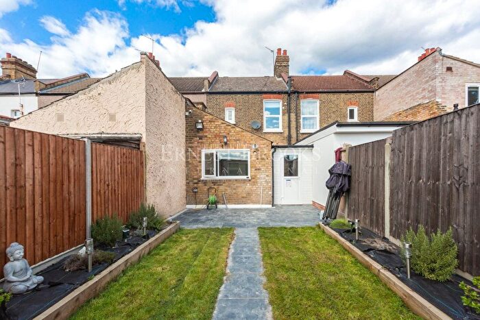 2 Bedroom Detached House To Rent In Masterman Road, East Ham, London, E6