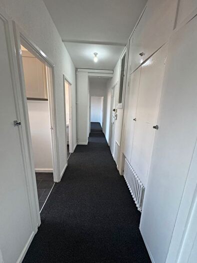 2 Bedroom Flat To Rent In Christchurch Road, London, SW2