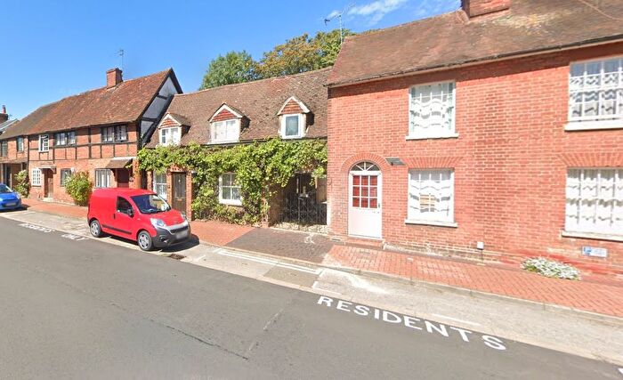 1 Bedroom Flat To Rent In Rose Street, Wokingham, Berkshire, RG40