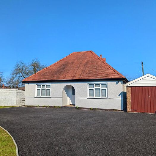 2 Bedroom Detached Bungalow To Rent In Cleobury Road, Far Forest, DY14