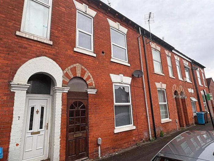 3 Bedroom House To Rent In Middleton Street, Hull, HU3
