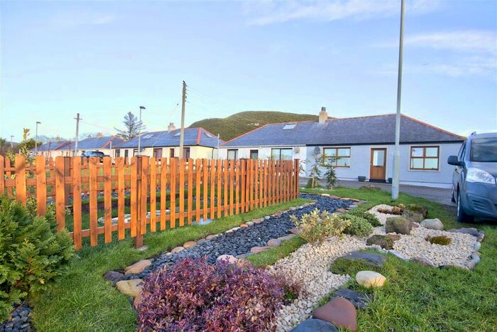 2 Bedroom Semi-Detached Bungalow For Sale In Glebe Terrace, Helmsdale, Sutherland, KW8