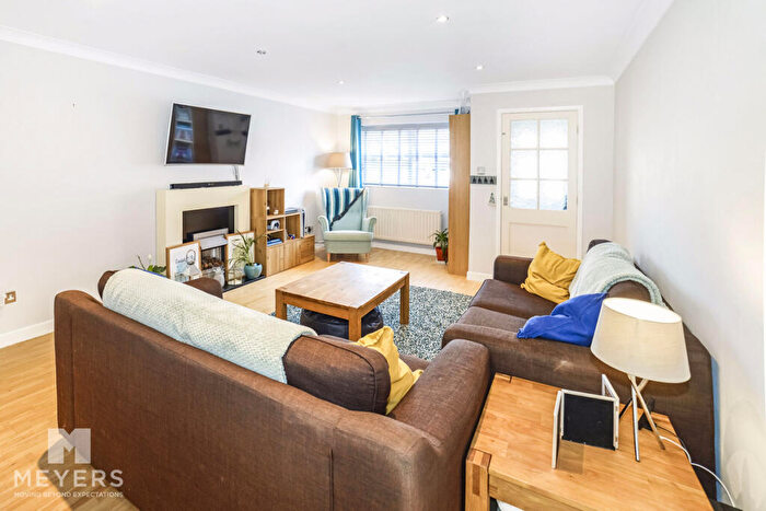 2 Bedroom Terraced House For Sale In Primrose Gardens, Poole, BH17