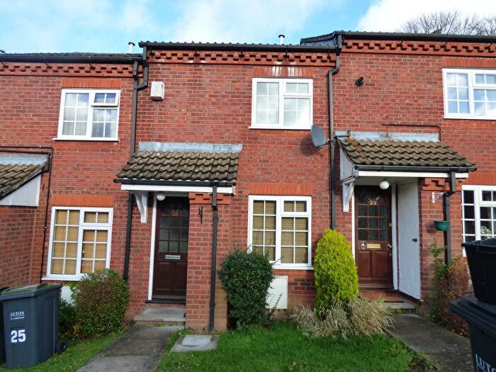 2 Bedroom Terraced House To Rent In Ormsby Close, Luton, LU1