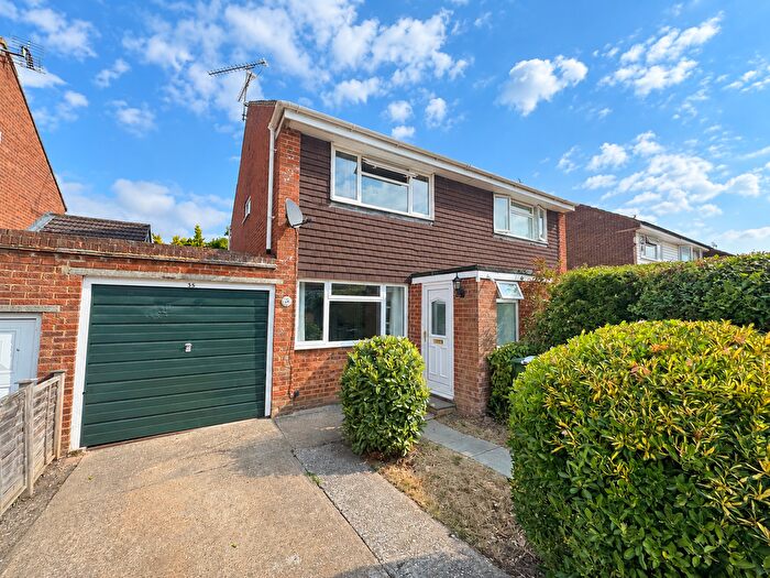 2 Bedroom Semi Detached House For Sale In Staplehurst, Kent, TN12