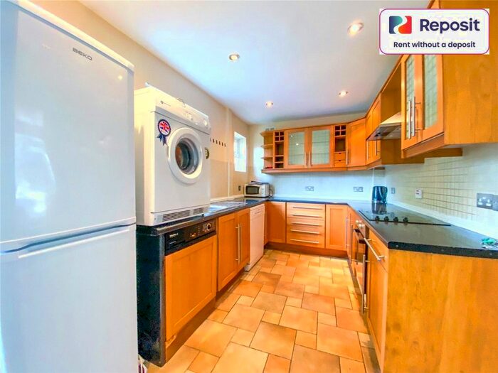 5 Bedroom Semi-Detached House To Rent In The Crescent, Brighton, BN2
