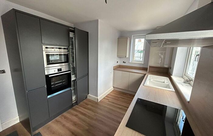 2 Bedroom Flat To Rent In Minnis Road, Birchington, CT7