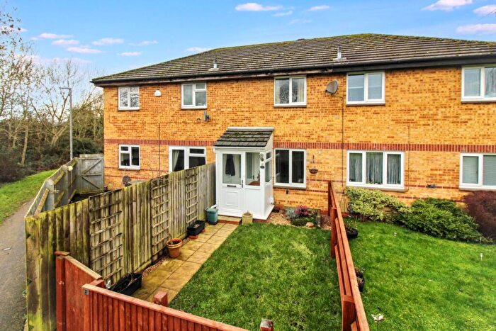 2 Bedroom Terraced House For Sale In The Pastures, Aylesbury, HP20