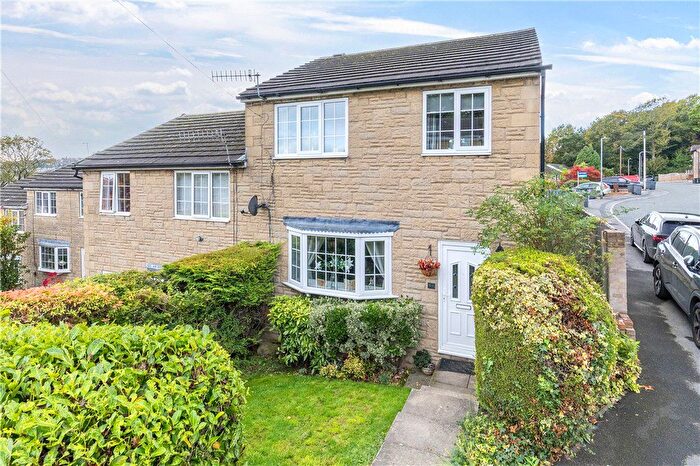 3 Bedroom Semi Detached House For Sale In Southcliffe Drive, Baildon, Shipley, West Yorkshire, BD17